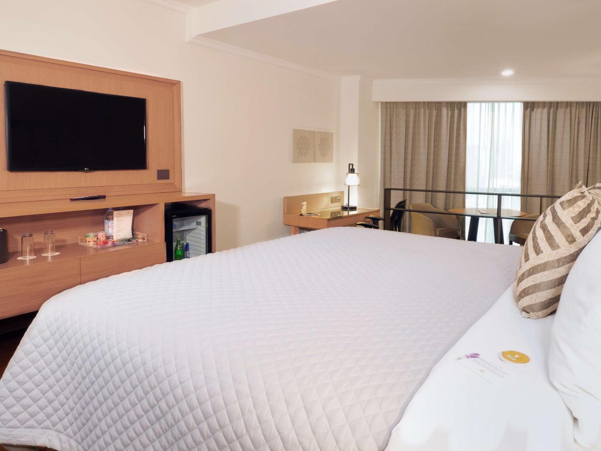 מלון San Pedro Garza Garcia Ms Milenium Monterrey Curio Collection By Hilton מראה חיצוני תמונה
