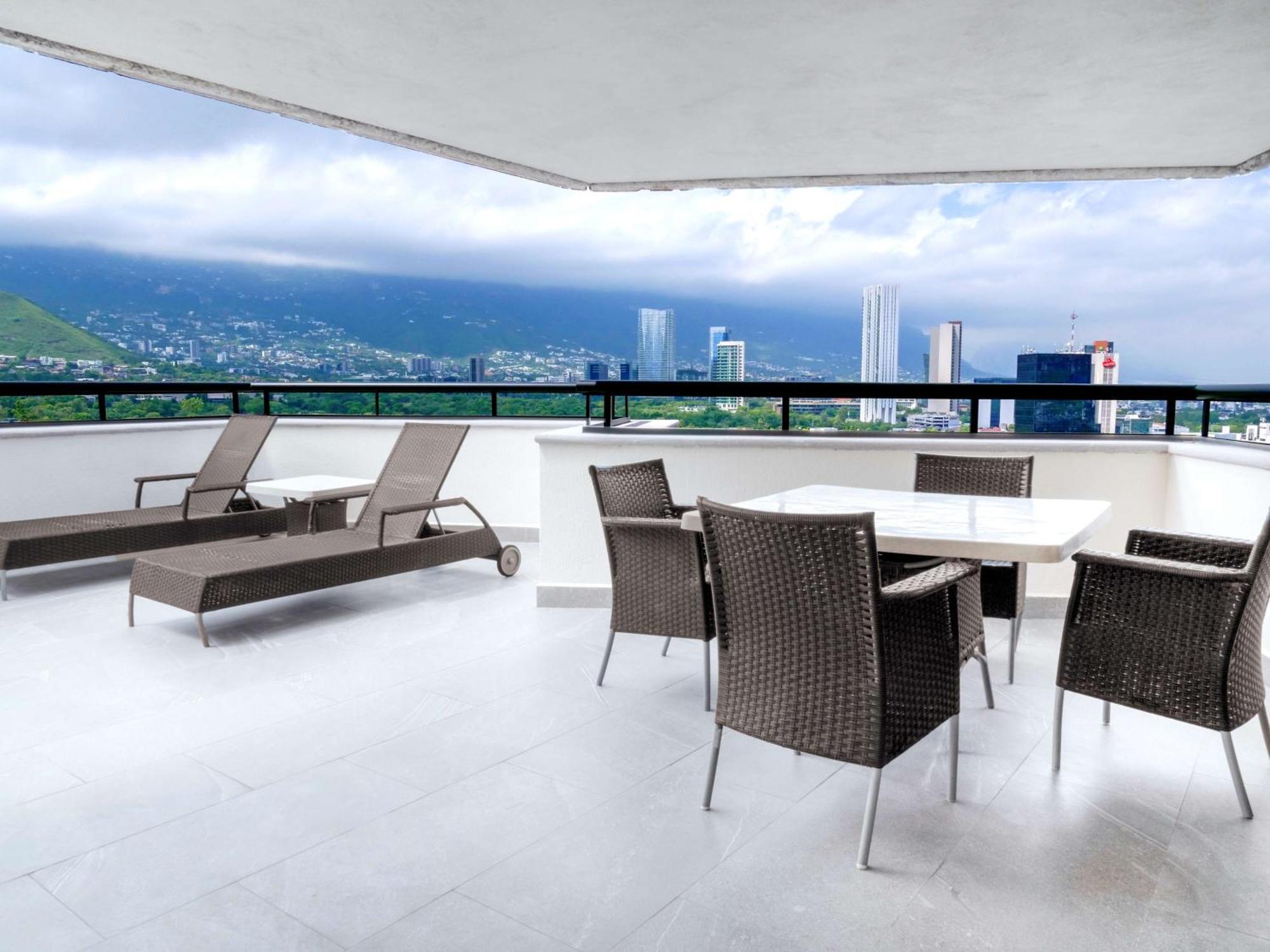 מלון San Pedro Garza Garcia Ms Milenium Monterrey Curio Collection By Hilton מראה חיצוני תמונה
