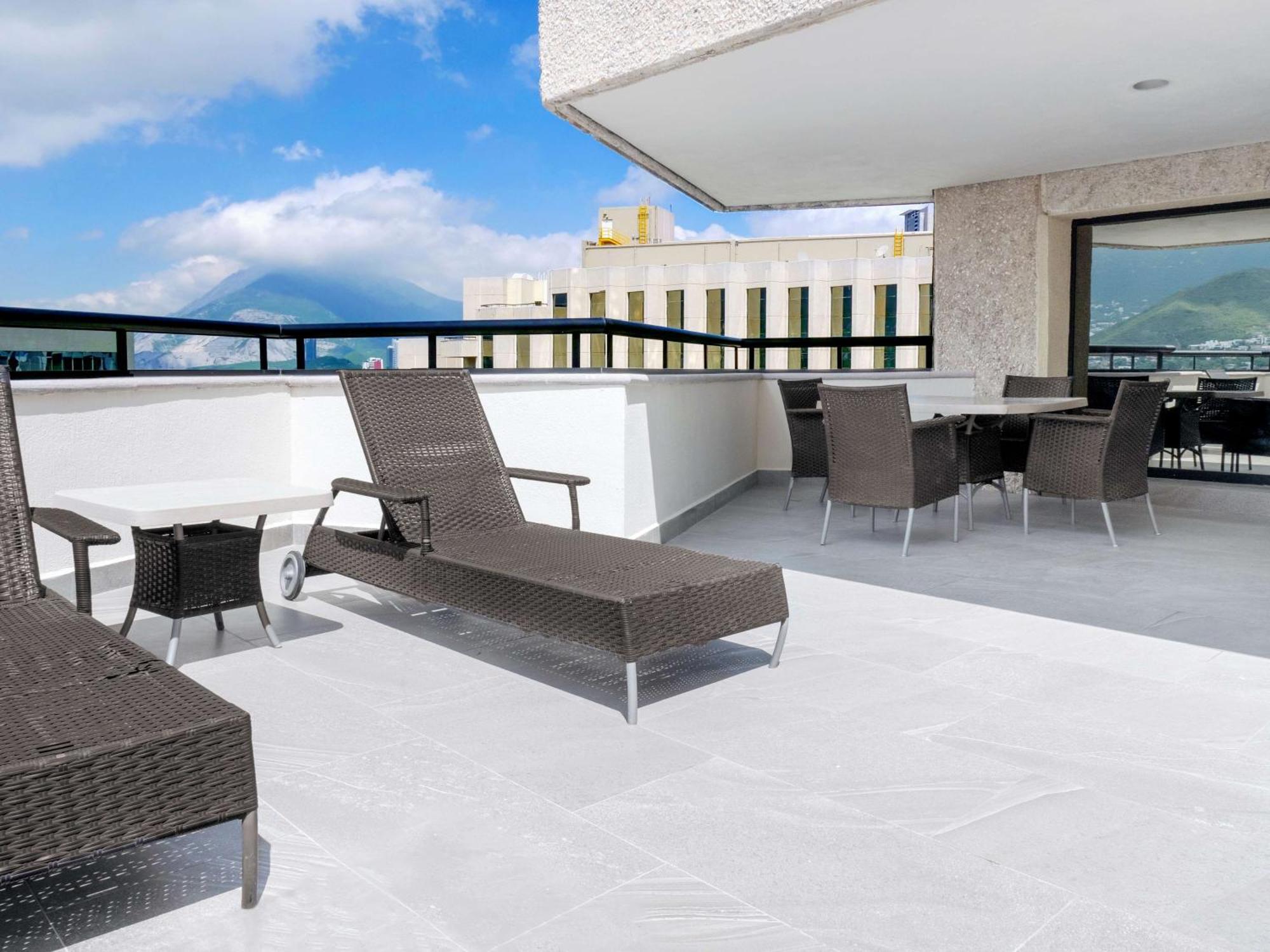 מלון San Pedro Garza Garcia Ms Milenium Monterrey Curio Collection By Hilton מראה חיצוני תמונה